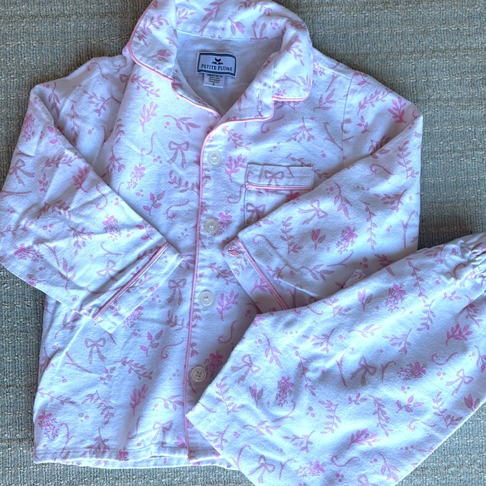 Petite Plume girls holiday pajamas 5T